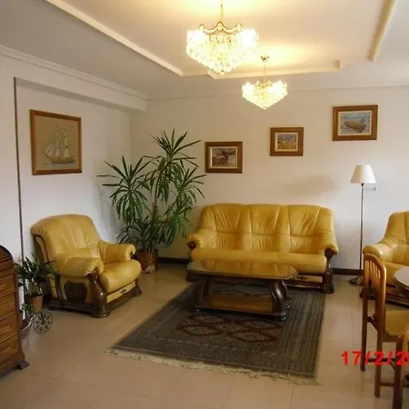 诺奈酒店 * 圣维森特-德拉巴尔克拉